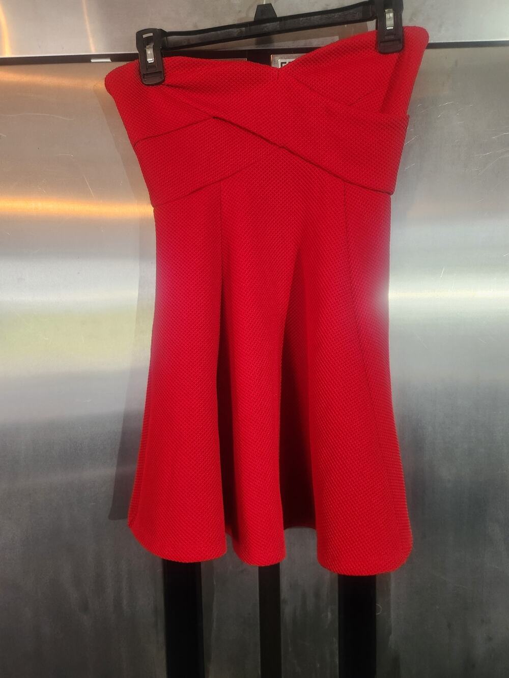 Forever 21 Red Textured Strapless Fit & Flare Skater Dress Size S